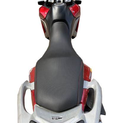 Capa Banco Antiderrapante Xre 300 2009 Ate 2023 Modelo Exclusivo